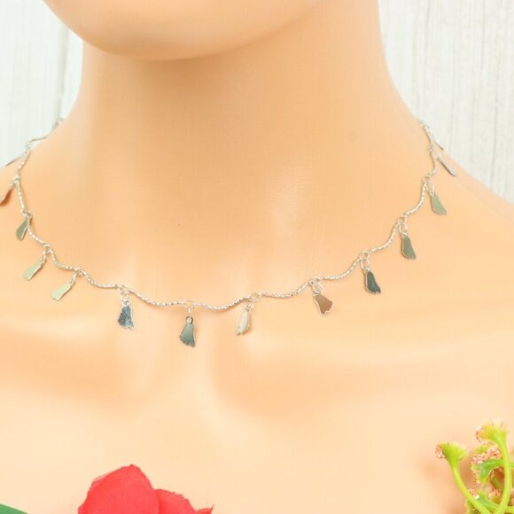 "Minimalist & Elegant Necklace Chain – Perfect for Women & Girls | UNVRC1054 - Picture 10 of 10